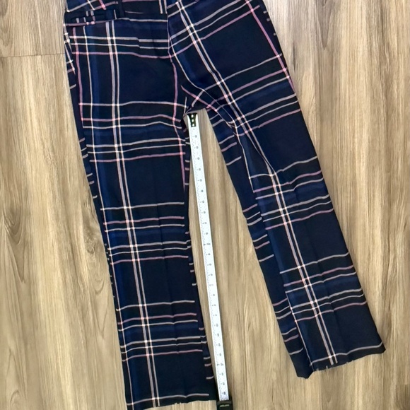 Timeless Elegance: Navy Plaid High-Waisted Trouser NY & Co & Avenue - Picture 13 of 14